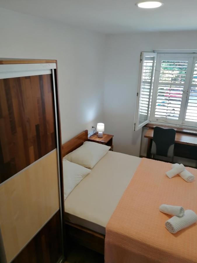 Apartment "B" 50 M From The Beach Zadar Eksteriør billede